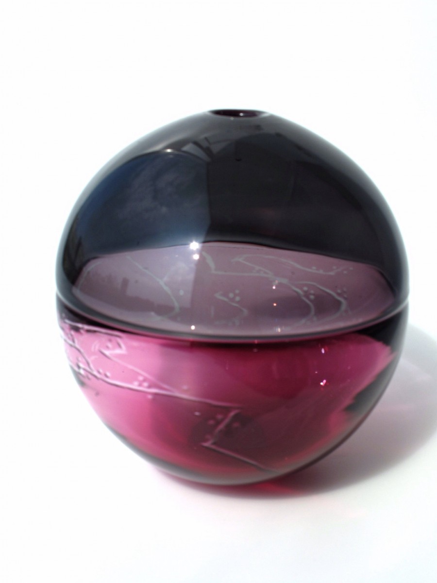 Transparent grey and pink glass vase with engraving of cherry blossom pattern
